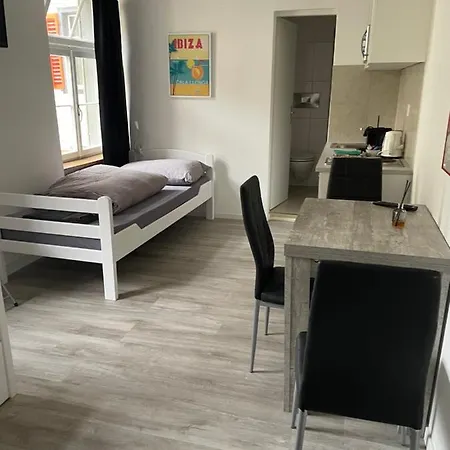 Haus Zur Eiche Private 1 Zimmerstudios Apartman Chur