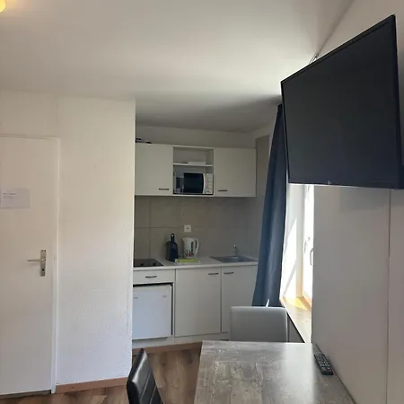 Haus Zur Eiche Private 1 Zimmerstudios 쿠어