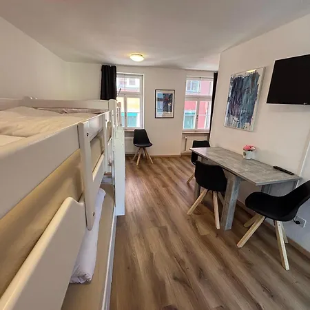 Haus Zur Eiche Private 1 Zimmerstudios 아파트 쿠어