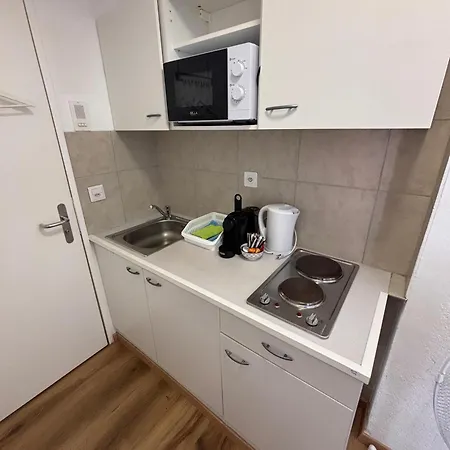 아파트 Haus Zur Eiche Private 1 Zimmerstudios 쿠어