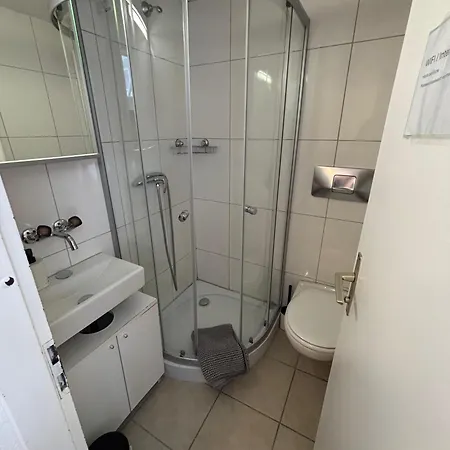 Haus Zur Eiche Private 1 Zimmerstudios * 쿠어