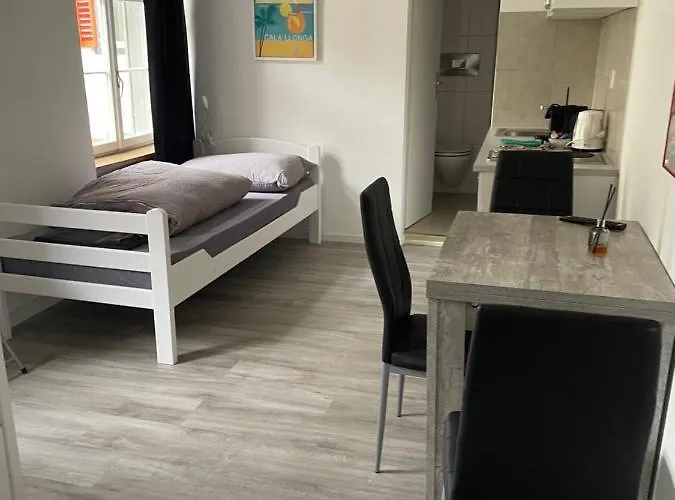 Haus Zur Eiche Private 1 Zimmerstudios Apartament Chur