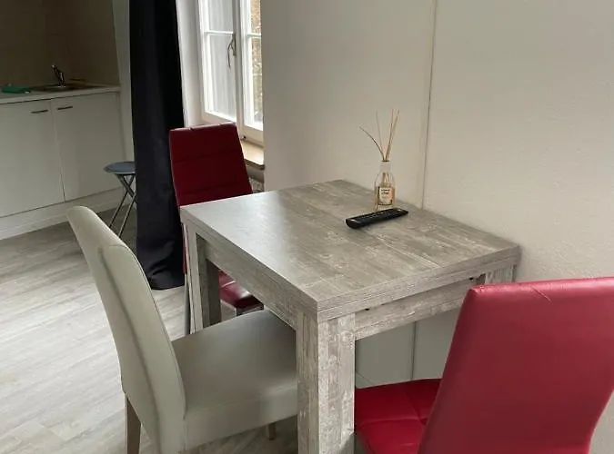 Haus Zur Eiche Private 1 Zimmerstudios Chur