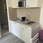Haus Zur Eiche Private 1 Zimmerstudios Apartamento Chur