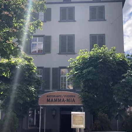 Haus Zur Eiche Private 1 Zimmerstudios Τσουρ