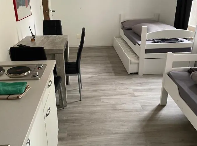 Apartment Haus Zur Eiche Private 1 Zimmerstudios Chur