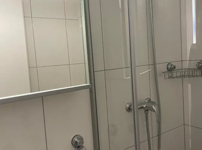 Haus Zur Eiche Private 1 Zimmerstudios Apartmán *